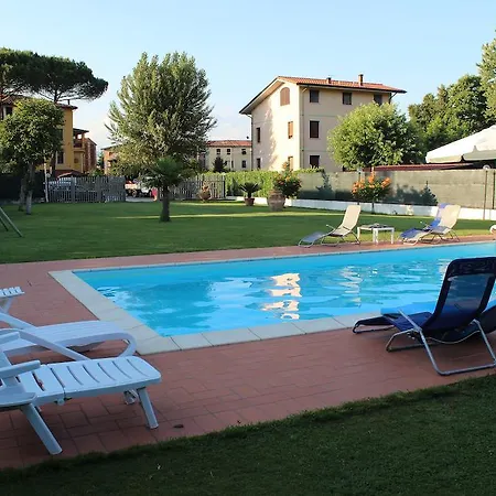 Il Casale Di Nanni Bed & Breakfast Lucca