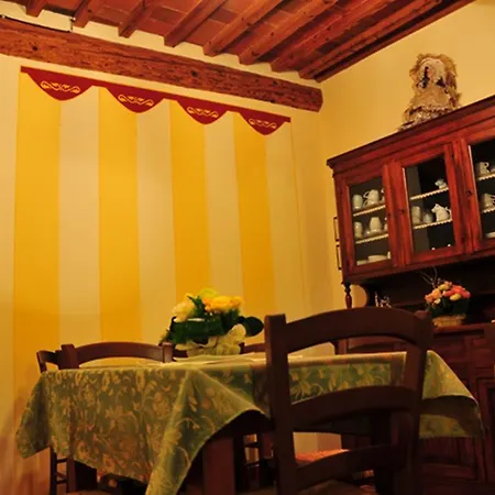 Il Casale Di Nanni 2* Lucca